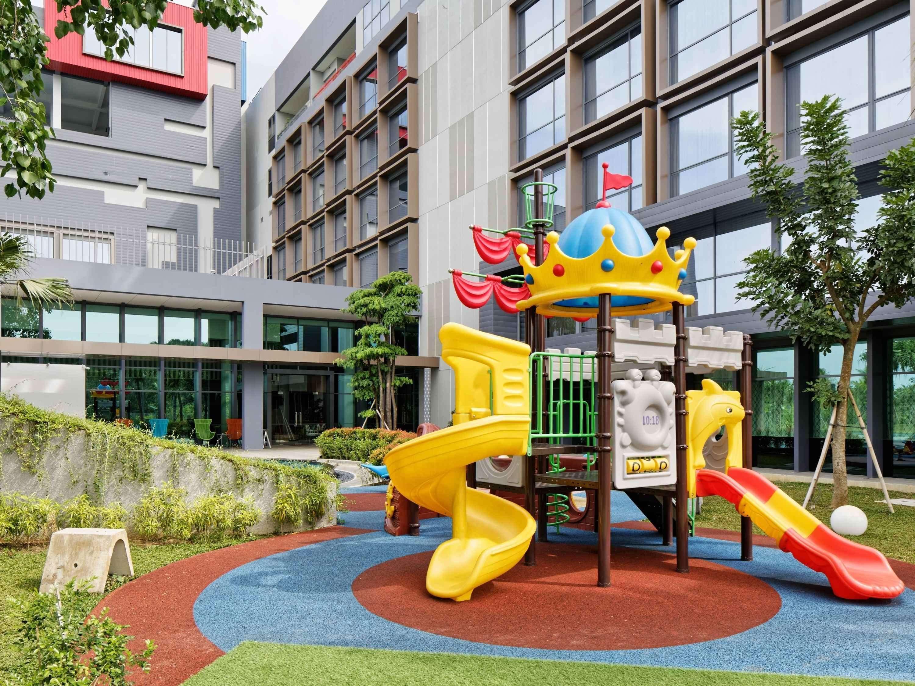 Ibis Styles Batam Nagoya Hotel Exterior photo